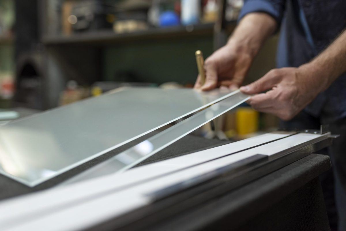 Professional glass and aluminum service for high-quality installations and repairs